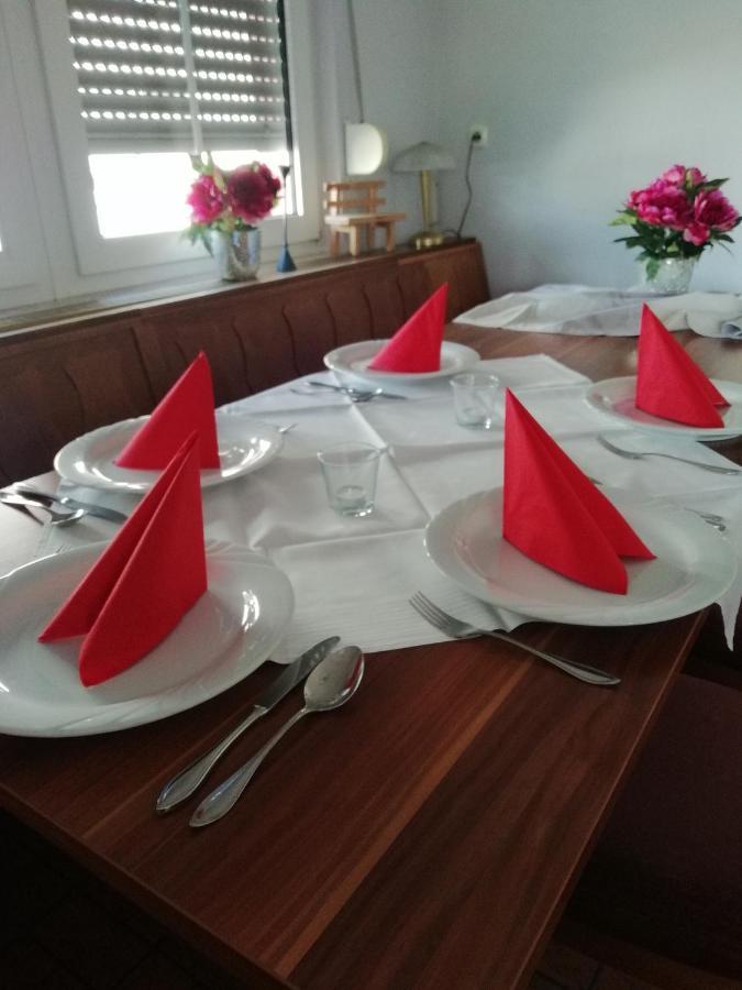 Pension Breidbach Ensch エクステリア 写真